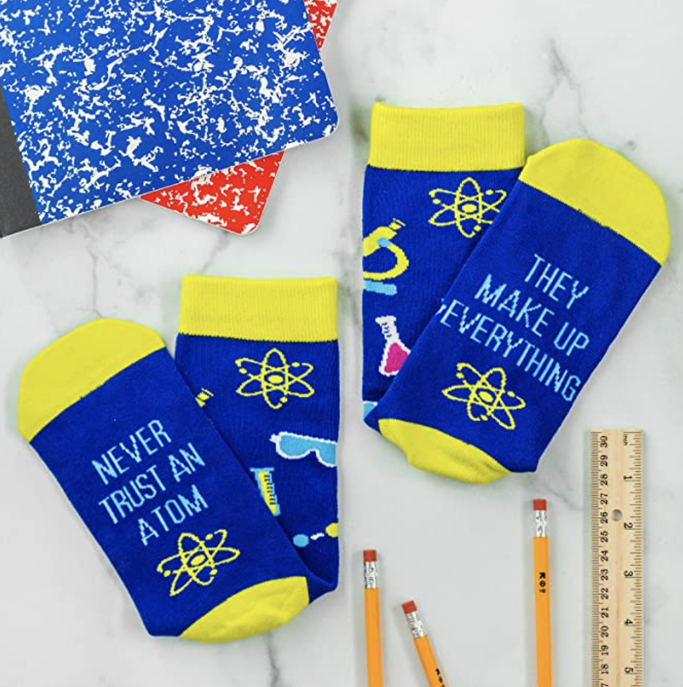 chemistry-gifts-socks