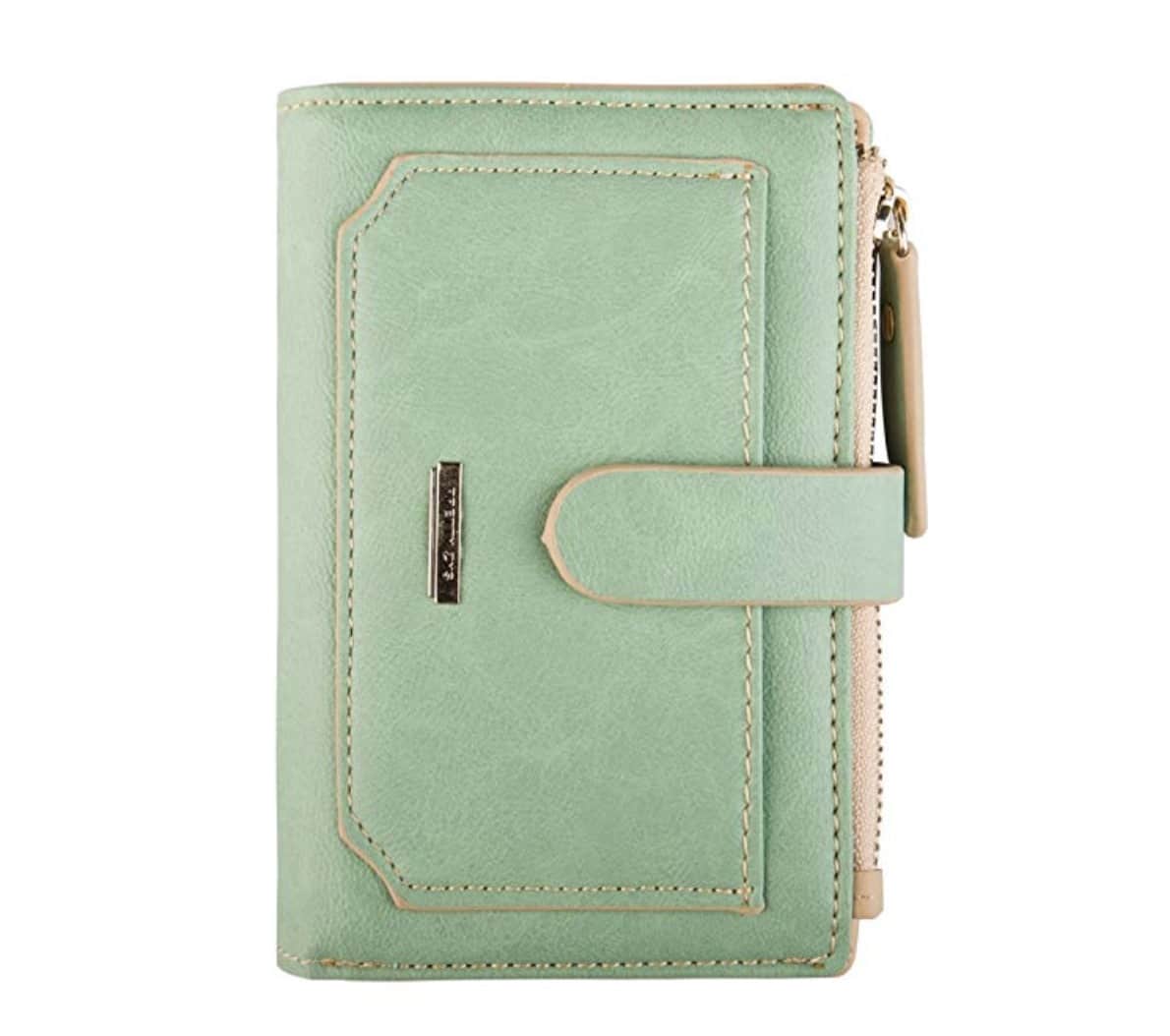 28 of the Best Minimalist Wallets That Will Hold Everything You Need in ...