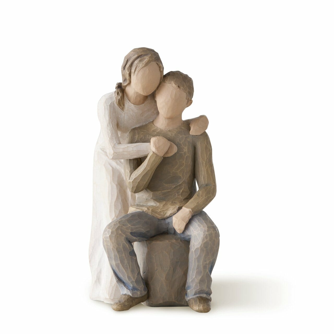 Wood-gifts-statue