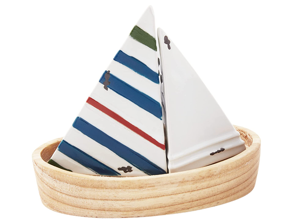 gifts-for-boaters-salt-and-pepper-set
