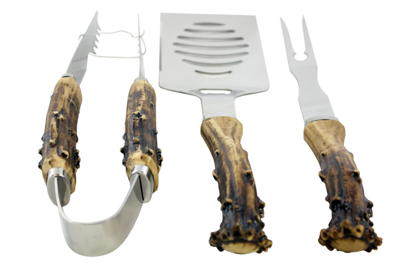 gifts-for-hunters-grill-set