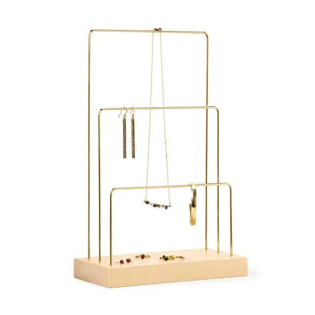 gifts-for-7th-anniversary-jewelry-stand
