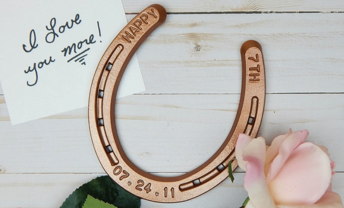 gifts-for-7th-anniversary-horseshoe
