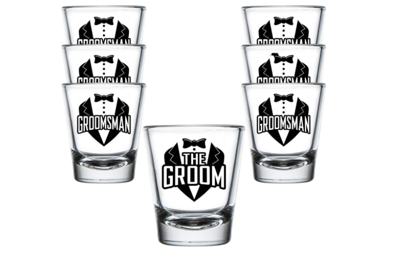 groomsman-gifts-glasses