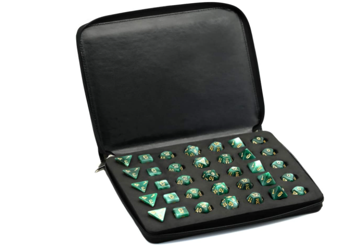 dungeon-and-dragons-gifts-case