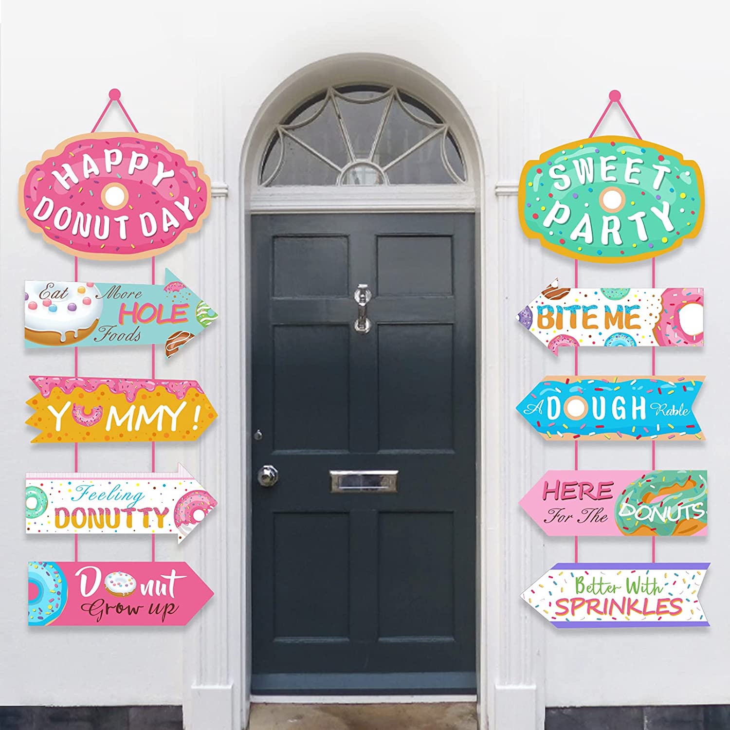 donut-themed-party-door-decor
