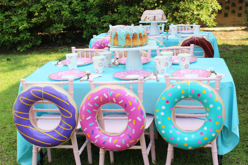 donut-themed-party-inflatables