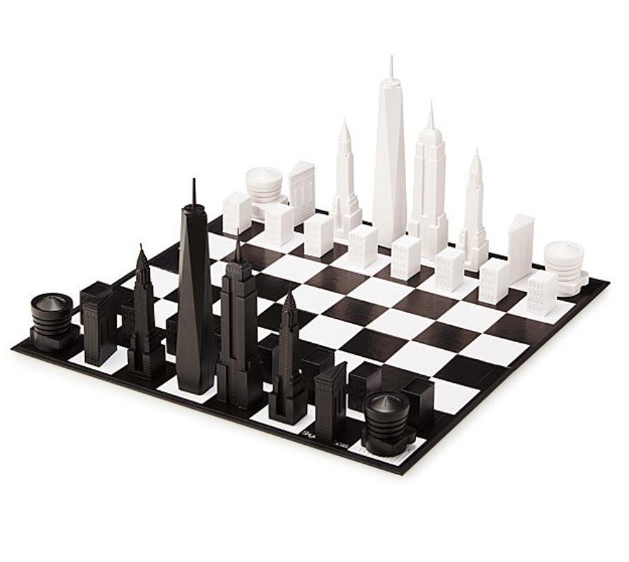 chess-sets-nyc-skyline