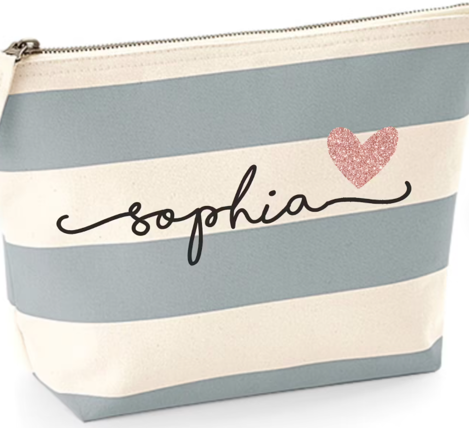 easter-gifts-for-teens-makeup-bag